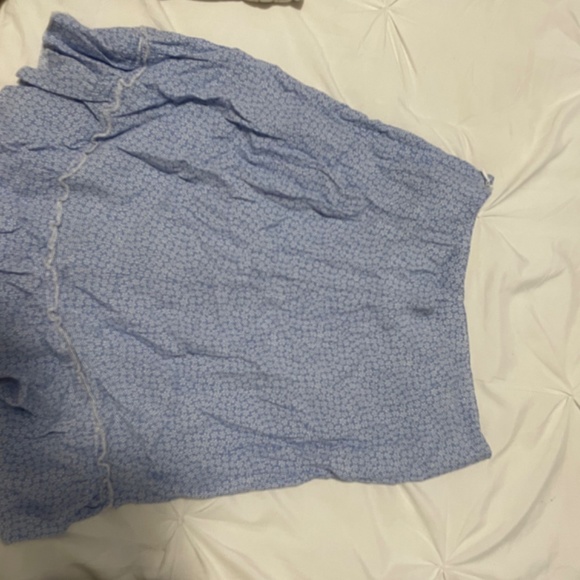 Brandy Melville skirt - Picture 2 of 2
